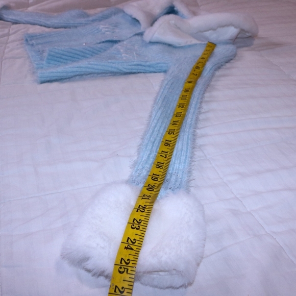 Forever 21 Sanrio Hello Kitty and Friends Faux Fur Sweater Cardigan Small Blue - Picture 5 of 6